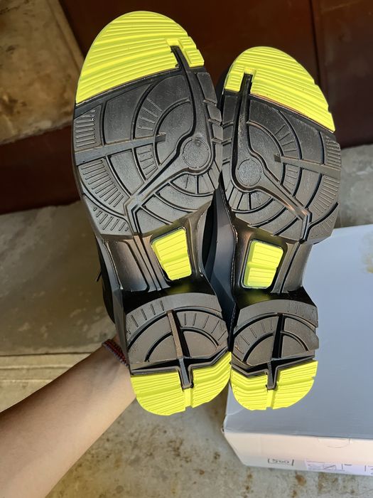Vand bocanci protectie Uvex marimea 43