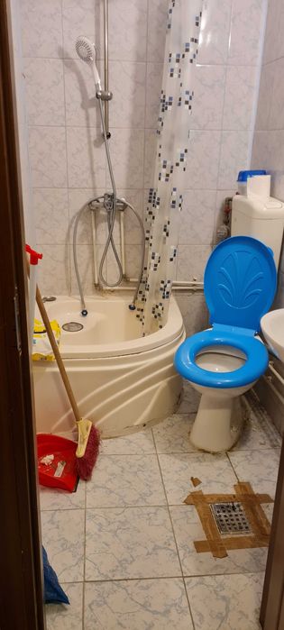 Vand cota parte de 50% dintr-o garsoniera confort2 situata in sector 3 an constructie 1970