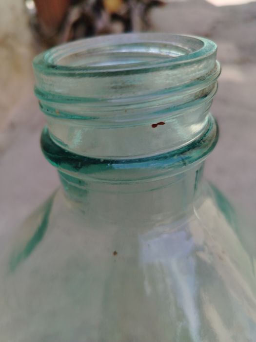 Продам стеклянные бутыли