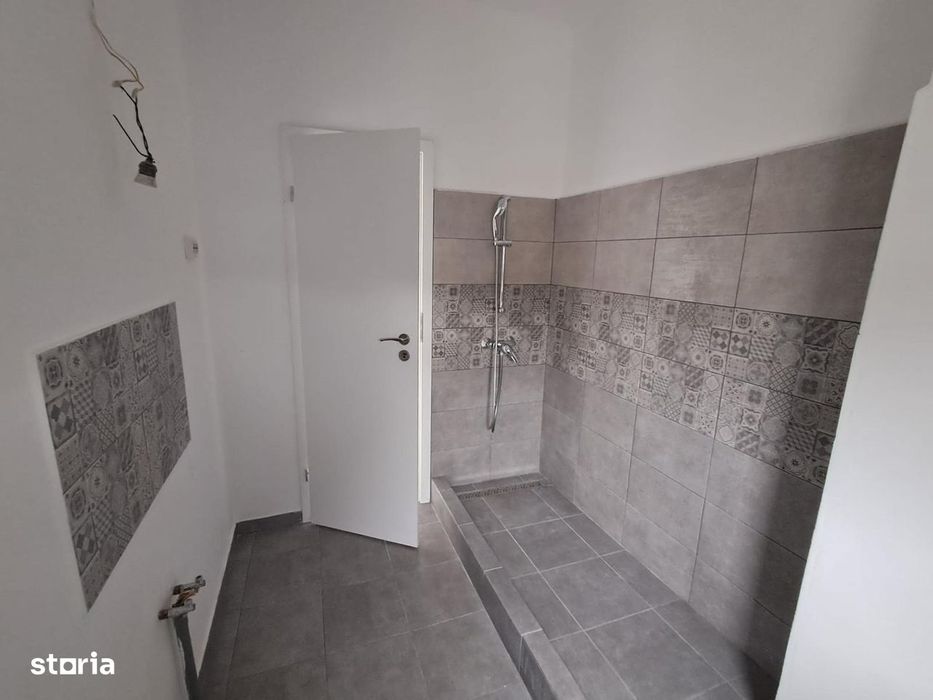 INCHIRIEM ap 5 cam, 125 mp, Calea Mosilor (Vechi) cu Bdul Hristo Botev