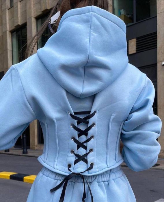 Все в наличии , спортивные костюмы , кофты, джинсы