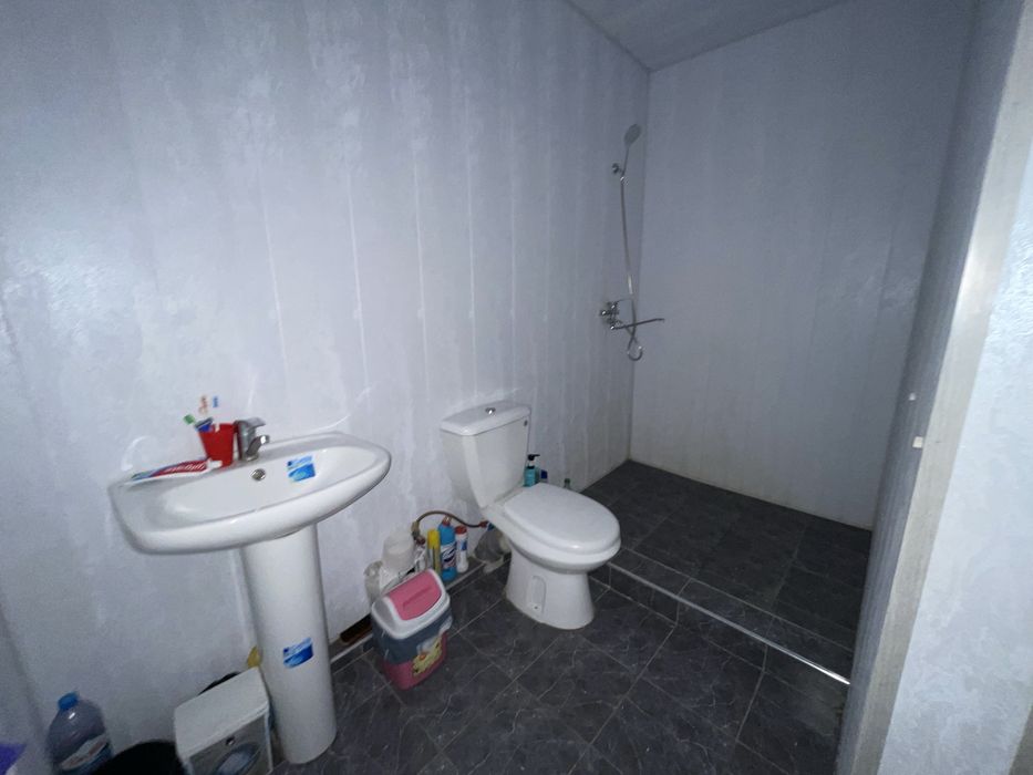Kvartira sotiladi srochni 93000$