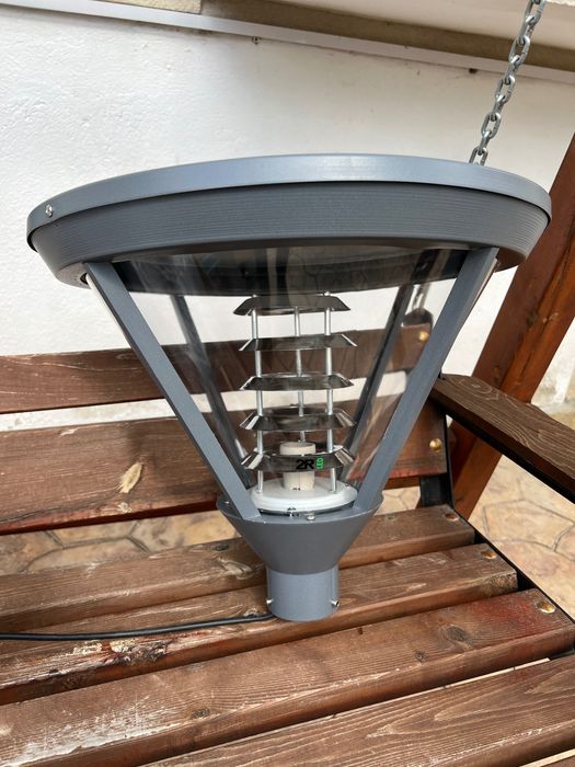 Парково , градинско осветително тяло