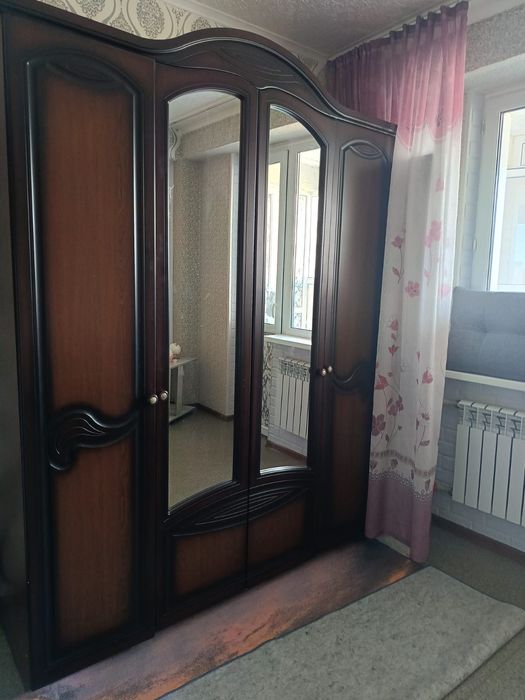 Продам спальный гарнитур