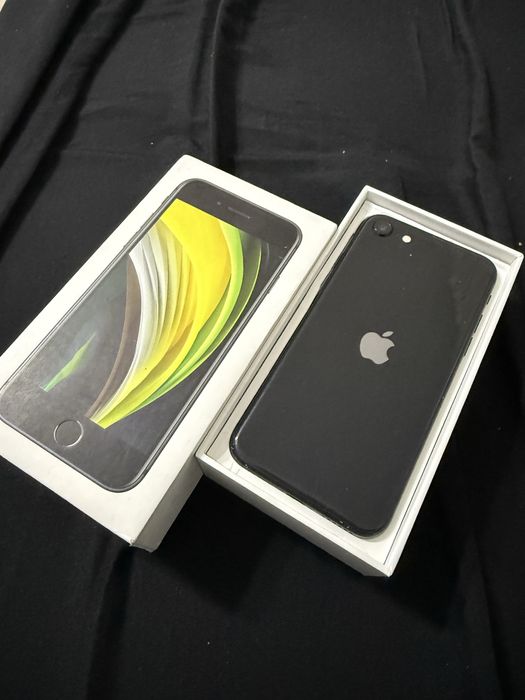 Aйфон se 2020 сроочно