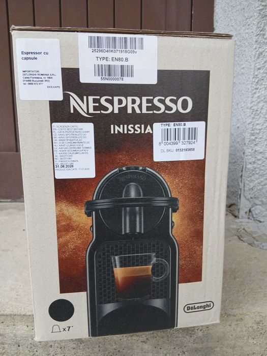 Espressor capsule NESPRESSO Inissia EN80.B, 0.6l 1260W, 19 bar, negru NOU