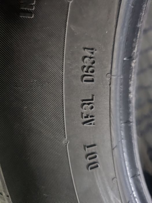 Anvelope vara  255 / 55  R 18