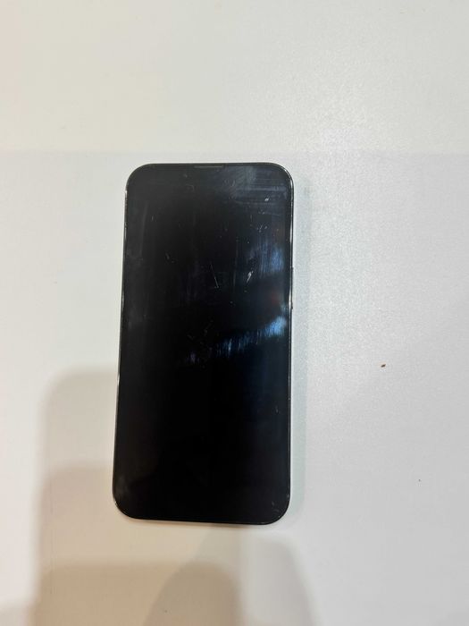 Продавам Apple iPhone 13 Pro 128GB в перфектно състояние