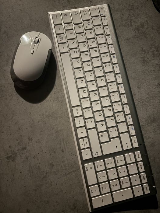 Tastatura si mousse iClever Gk03