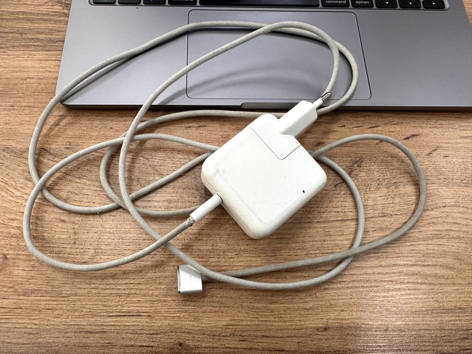 Macbook M2 емкость 93%  СРОЧНО В АЛМАТЕ