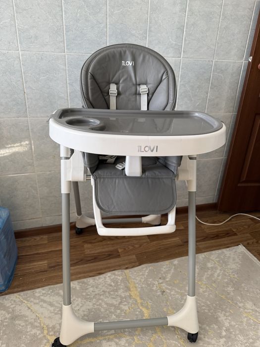 Продам стульчик для кормления Ilovi