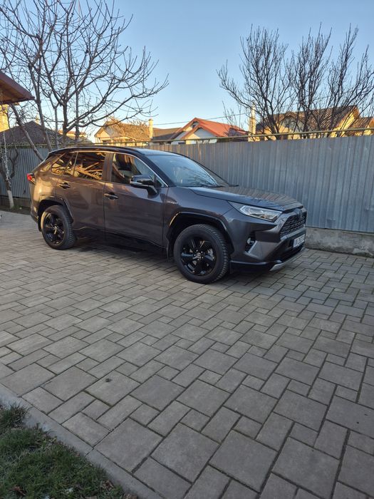 Vand Toyota rav 4 4x4 hybrid garantie