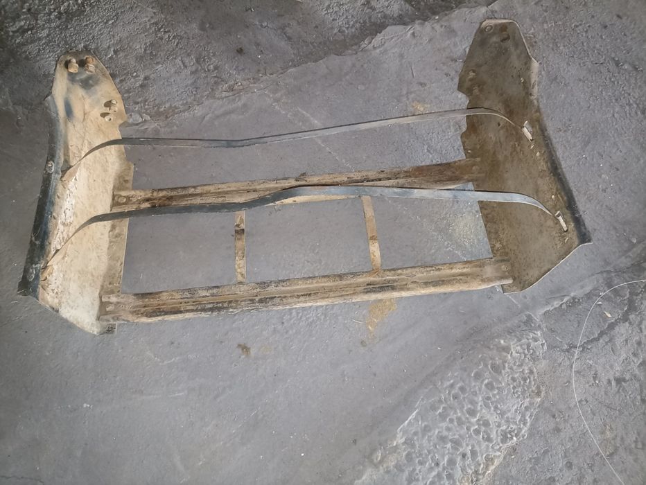 Крепление для бензобака Зил