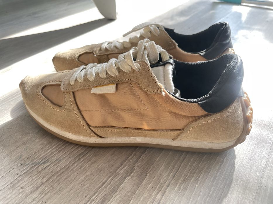 Krossovka Zara 37 razmer