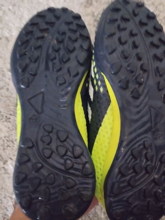 кроссовка детский.новый.размер 33