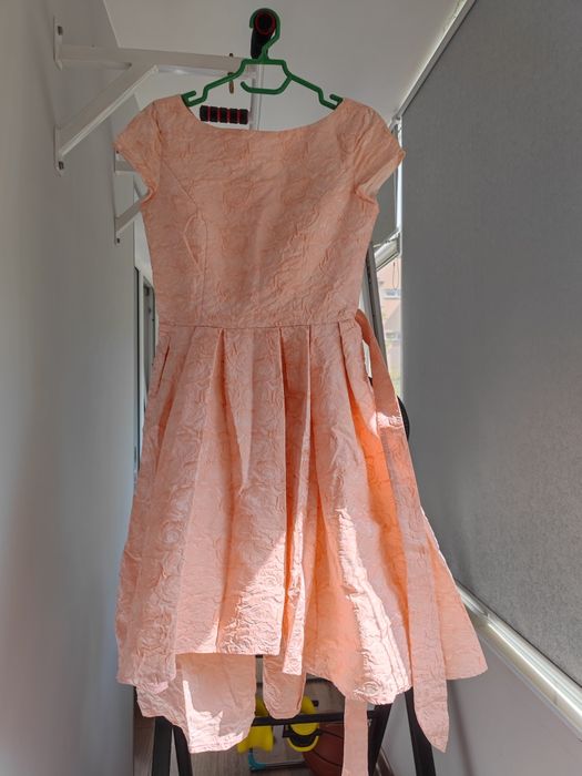 Нарядные платья, размер 42-44