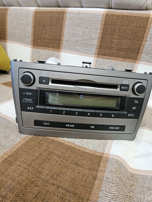 Монитор штатный Авенсис