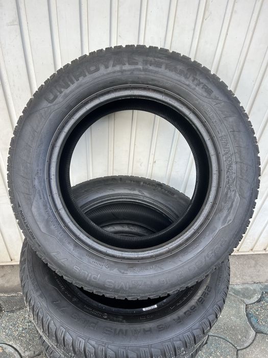 4 anvelope iarna 225/60 R16, Uniroyal! 6-7mm profil ramas! DOT 2019!