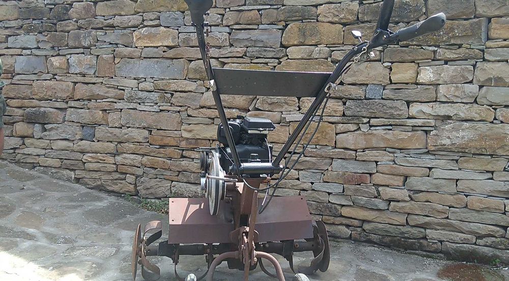 Българска мотофреза Болгар МБ5