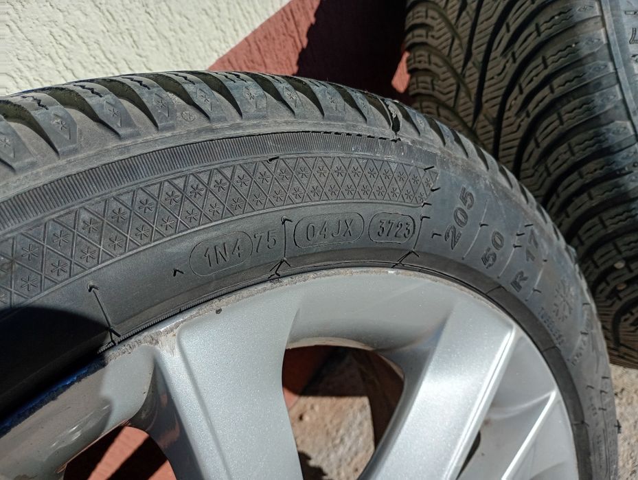 roti echipate cu anvelope de iarna jante aliaj Bmwseria3. r17