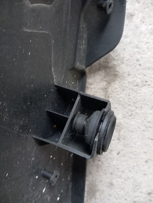 Капак за двигател Renault 1.9 dCİ