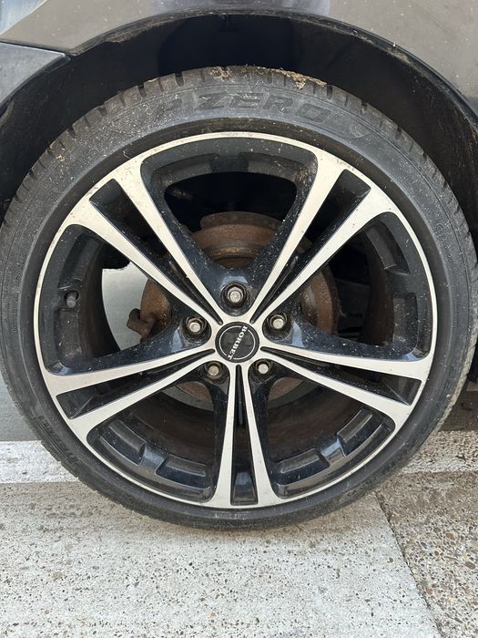 Roti Jante Borbet R18 5x114.3 Cauciucuri Pirelli P Zero