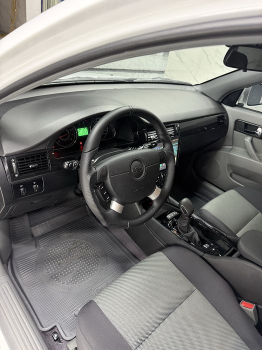 Продаю свою Lacetti 2022 г ноябрь. Пробег 20.000 км.  Full позиция