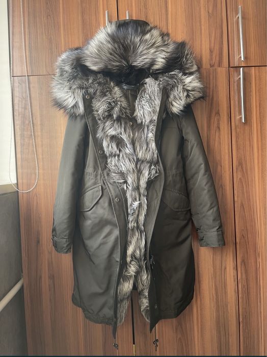 Шикарная зимняя парка/куртка с натуральным мехом