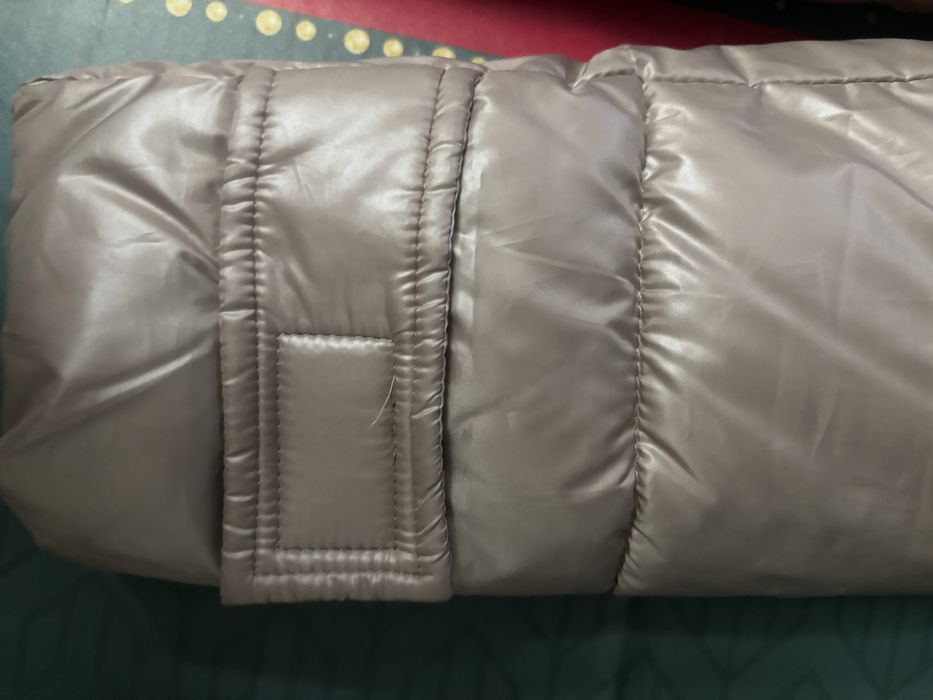 Пуховик женский с капюшоном