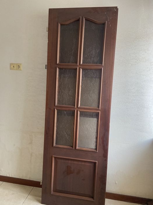 Двери деревянные