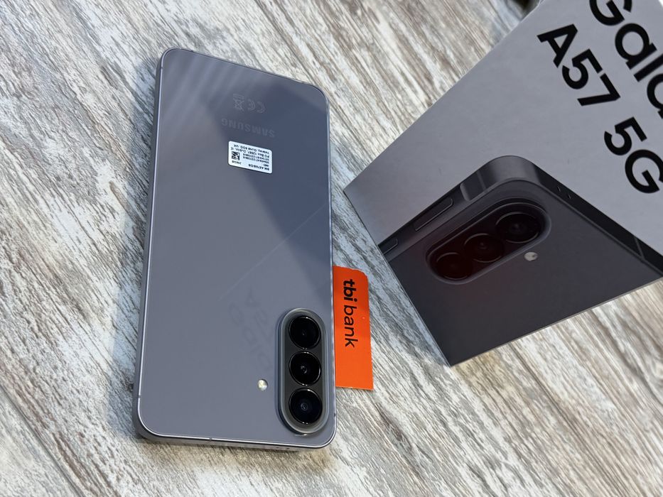 Samsung Galaxy A57 5G 256 GB 8 GB Ram Dual Sim Като Нов и Гаранционен, платен в кеш без лизингови опасности.