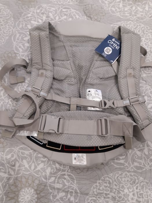 Ergobaby OMNI Breeze