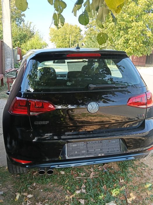 Vând golf 7 2017 1,8 tsi 170 HP DSG ,distronic. padele volan ,105645 km rulați