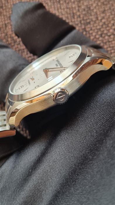 Механичен часовник Baume & Mercier Clifton