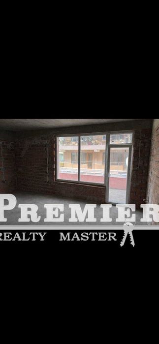 Продава се Хотел в Поморие - 430 кв.м за 415 €/кв.м - Снимка #2