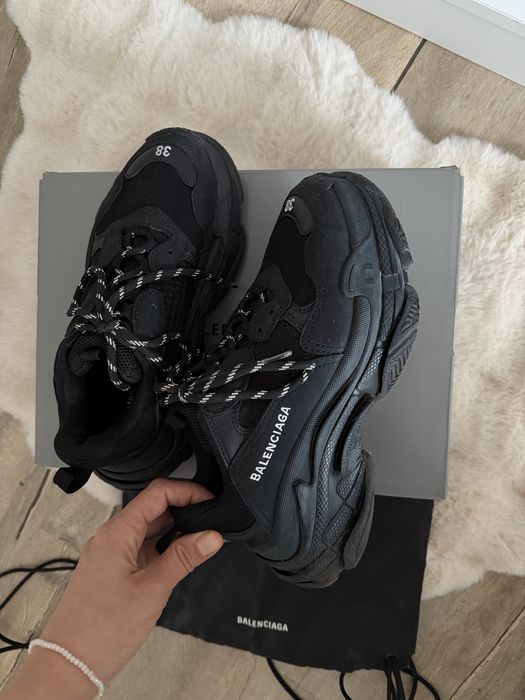 Оригинални сникърси/ маратонки Balenciaga Triple S