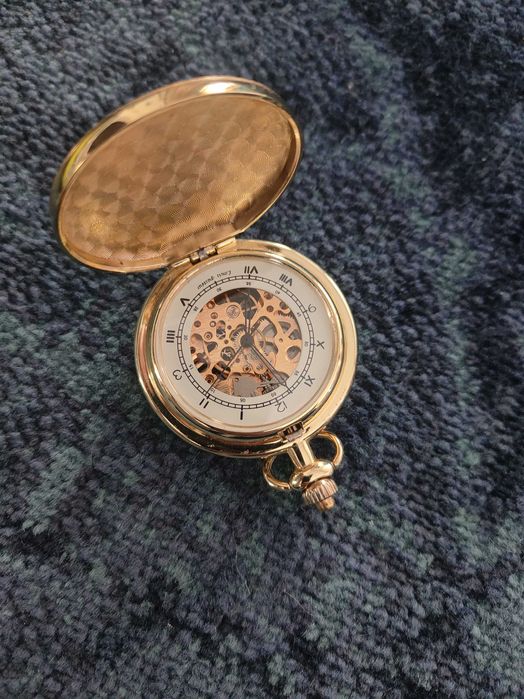 Ceas mecanic de buzunar