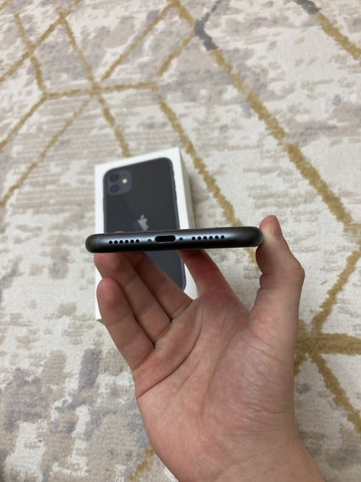 Iphone 11 128гб/77%