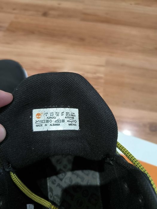Продавам обувки Timberland №43, черни, топ състояние.