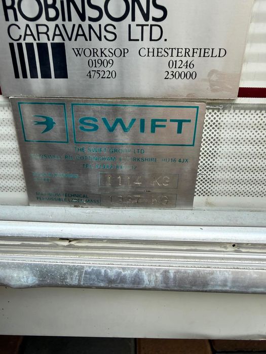 2004 swift charisma’