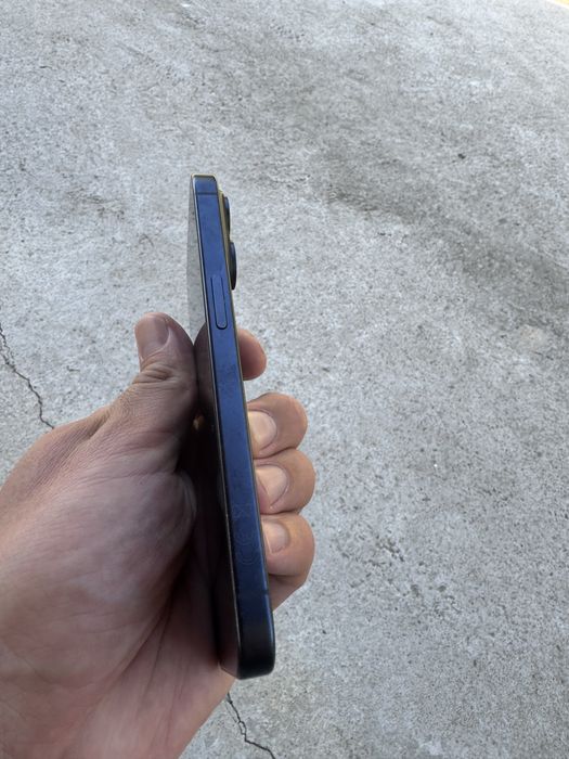 iPhone 15 Pro 128GB  89% батерия