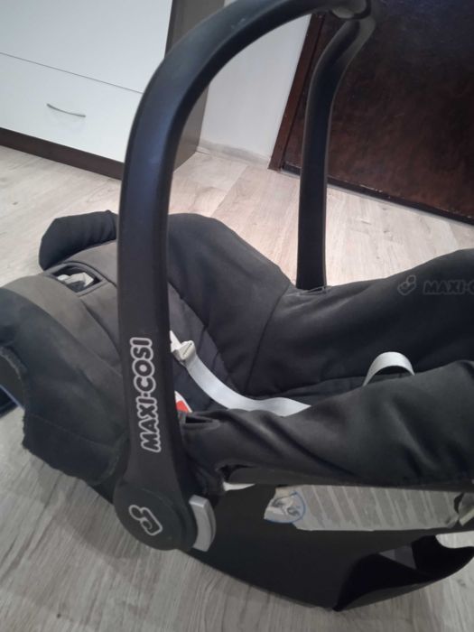 Детско столче Maxi Cosi за кола