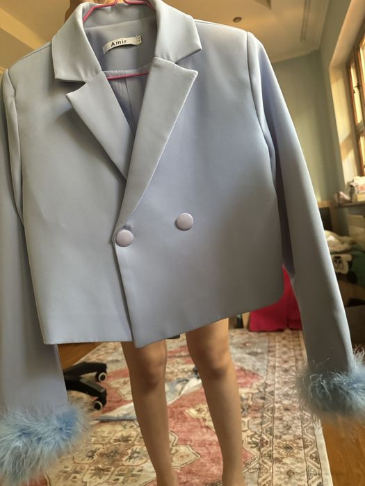 Одежда костюм двойка. Цвет голубой.