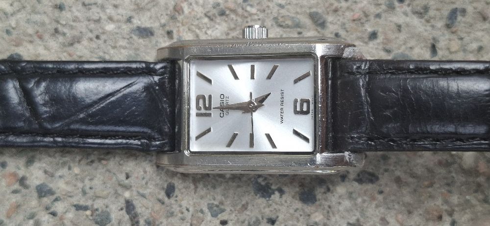 Часы Casio LTP-1236