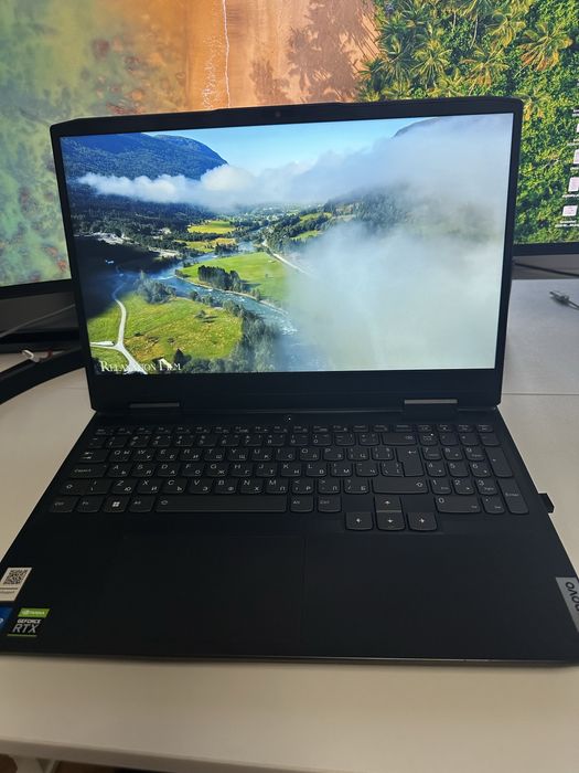 Lenovo gaming laptop