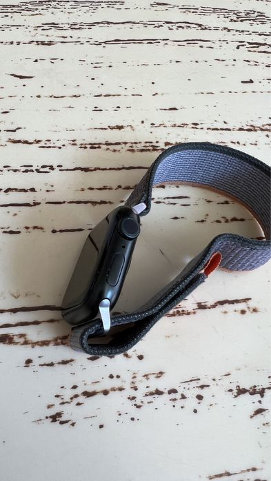 Продаю Apple Watch Series 7, 41 мм