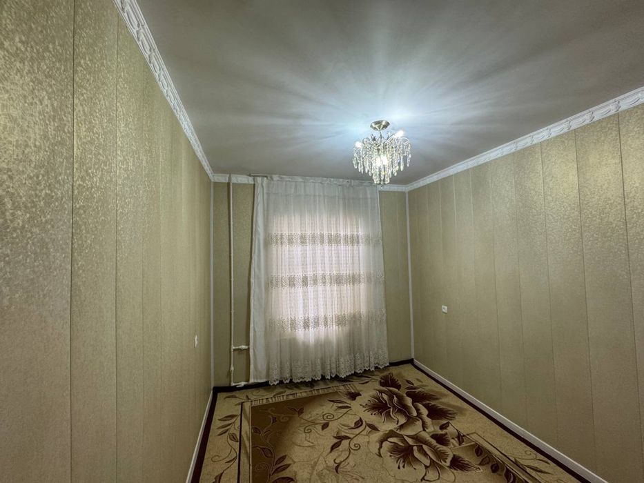 Продается 2 комнатная кавртира 10 мкр в доль дороги