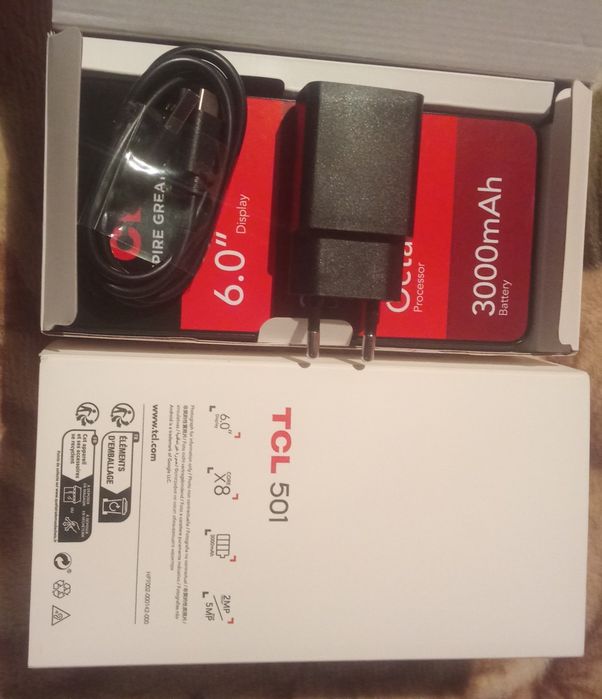 Vând telefon: TCL 501