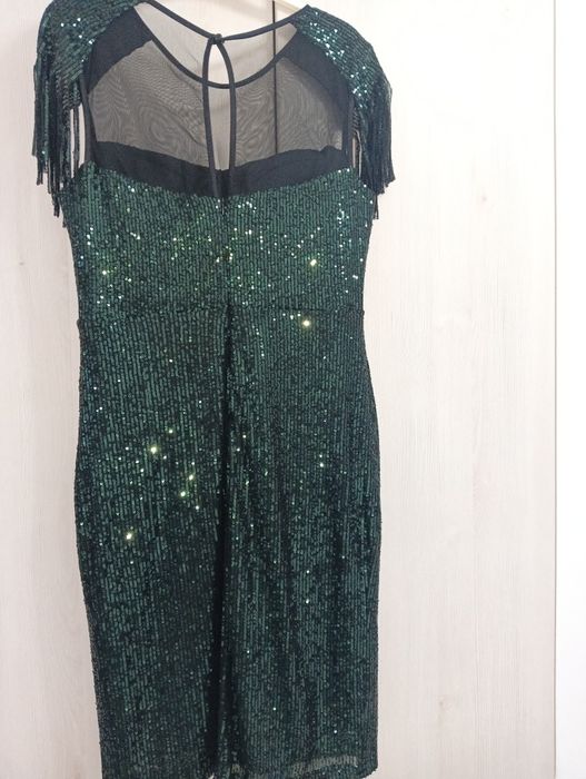 Vând rochie elegantă