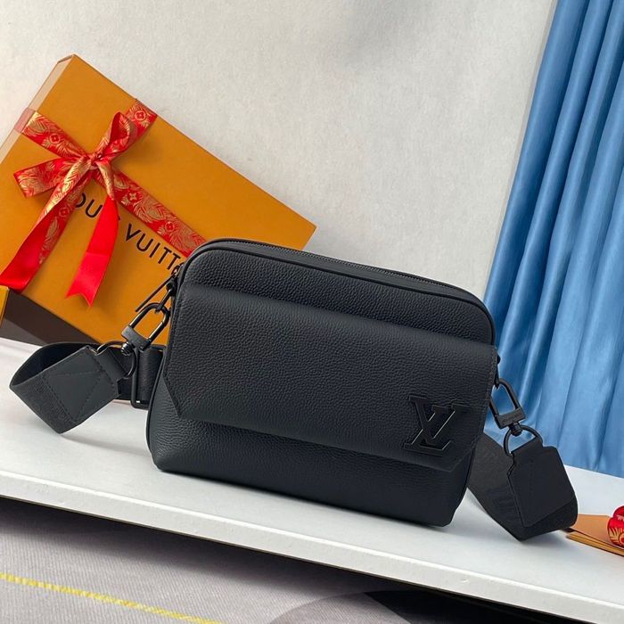 Чанта мъжка Louis Vuitton